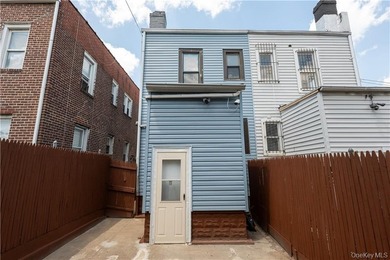 Welcome to Flatlands Ave! This beautifully renovated multifamily - photo 37