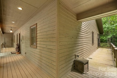 Come fall in love with this beautiful custom built home located - photo 5