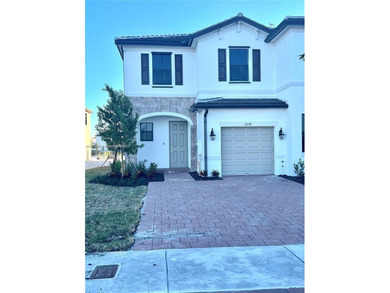 (private lake, pond, creek) Townhome/Townhouse For Sale in Hialeah Florida