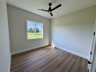 Amazing New Construction Home at Lake Malone! - photo 16