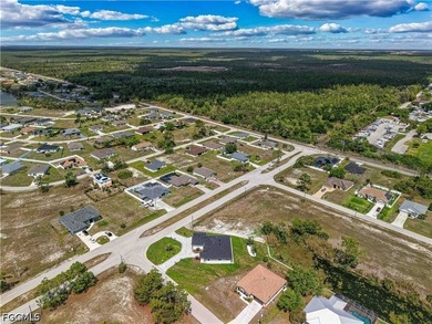 Welcome to this beautifully maintained home featuring a large - photo 5