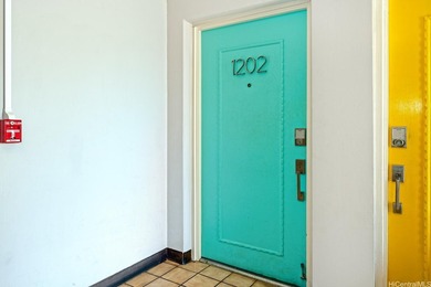 Crescent Park at 2575 Kuhio Avenue- 2 blocks from Waikiki - photo 4