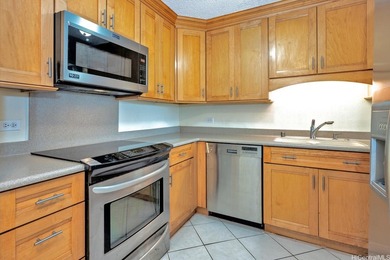 Crescent Park at 2575 Kuhio Avenue- 2 blocks from Waikiki - photo 6