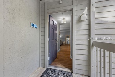 Completely renovated, this 2-bedroom, 2-bath Treetops villa - photo 6