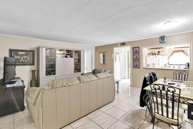 Spacious and cozy 2rd floor Condo 1 br 1.5 bath This condo is - photo 6
