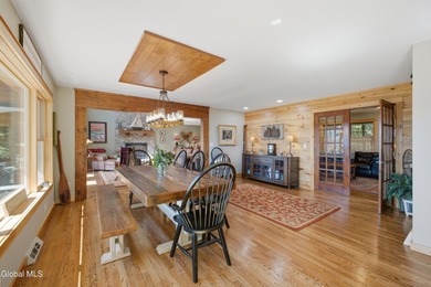 STUNNING LAKE VIEW + PRIME LOCATION. Beautifully renovated and - photo 15