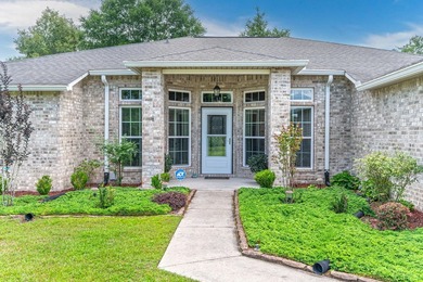 Welcome to this beautifully maintained all-brick 4 bedroom 3 - photo 5