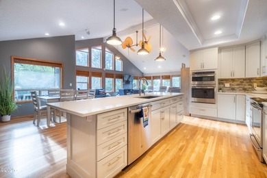 Ocean peaks and priced to sell at $749,900 for this Luxury - photo 1