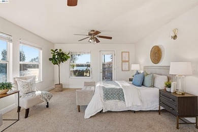 Experience the ultimate waterfront lifestyle at 5502 Drakes - photo 24