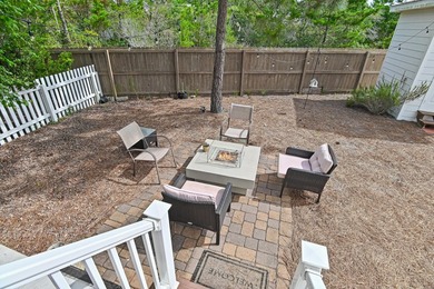 Discover the perfect blend of coastal convenience and quiet - photo 4