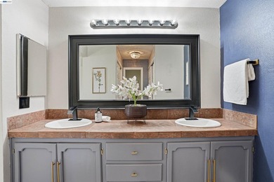 Experience the ultimate waterfront lifestyle at 5502 Drakes - photo 27