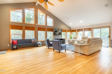 Ocean peaks and priced to sell at $749,900 for this Luxury - photo 8