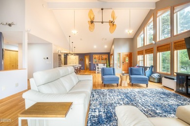 Ocean peaks and priced to sell at $749,900 for this Luxury - photo 9