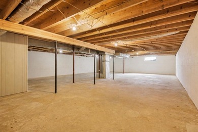 Horse Lover's Dream on 10.8 Acres - Turn-Key Equestrian Estate - photo 41