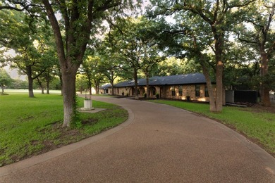 Welcome to 4000 Post Oak Rd. in Flower Mound Texas. Potential - photo 7