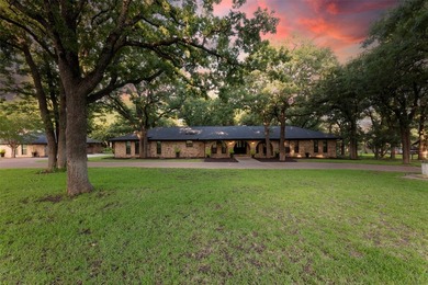 Welcome to 4000 Post Oak Rd. in Flower Mound Texas. Potential - photo 9