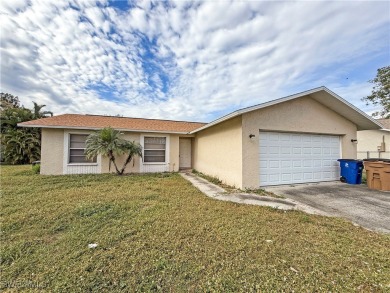 Lake Home Sale Pending in Fort Myers, Florida