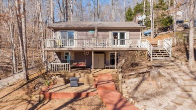 Smith Mountain Lake Home Sale Pending in Moneta Virginia