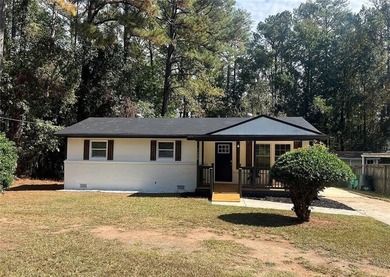 Joy Lake Home For Sale in Morrow Georgia