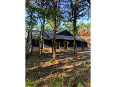 Richland Chambers Lake Home For Sale in Streetman Texas