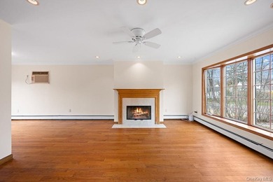 Unbeatable Location! Situated on a quiet cul-de-sac in the - photo 11