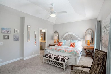 Beautifully maintained FULLY FURNISHED coastal townhome with - photo 12