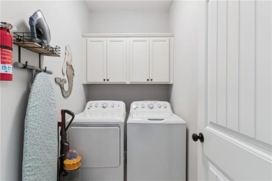 Beautifully maintained FULLY FURNISHED coastal townhome with - photo 15