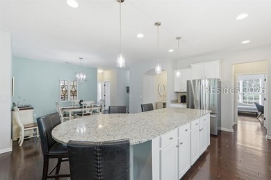 Beautifully maintained Martin Ray model with three bedrooms PLUS - photo 5