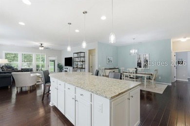 Beautifully maintained Martin Ray model with three bedrooms PLUS - photo 6