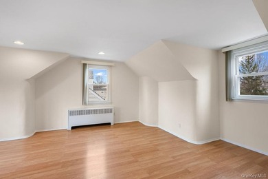 Unbeatable Location! Situated on a quiet cul-de-sac in the - photo 19