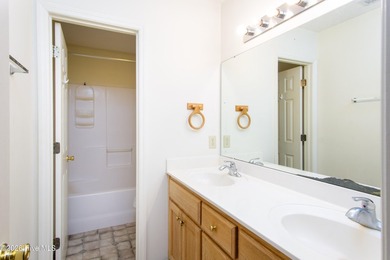 Welcome Home! This impressive 4-bedroom, 2-bathroom residence - photo 22