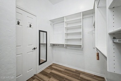 Back on the market after the prior buyer's financing fell - photo 24