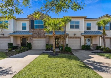 Beautifully maintained FULLY FURNISHED coastal townhome with - photo 24