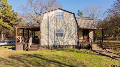 Cozy Cabin Retreat on 8 Acres. Escape to this charming 2-bedroom - photo 4