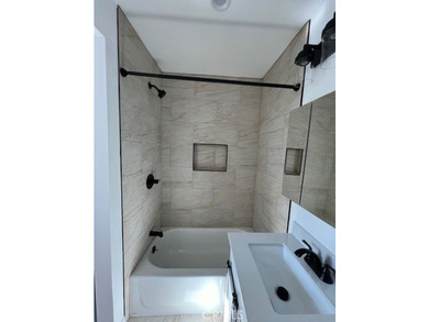 20 Roycroft - photo 27