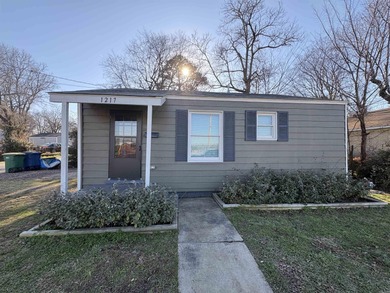 Arkansas River Home For Sale in North Little Rock Arkansas