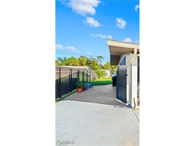 This beautifully maintained home features 3 bedrooms and 1 - photo 5