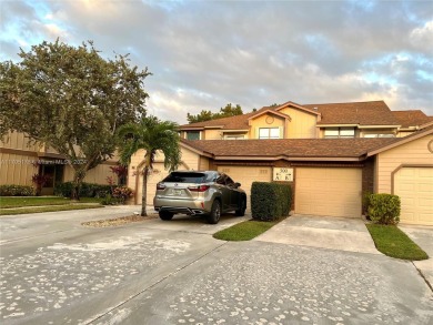 Lake Condo For Sale in Green Acres, Florida