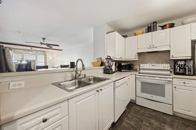 Well-appointed and ideally situated, this 1-bedroom, 1-bath - photo 5