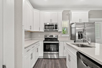 This Vista floor plan offers 3 bedrooms, 2.5 baths, and 1,336 sq - photo 5