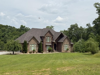 Lake Cumberland Home For Sale in Jamestown Kentucky