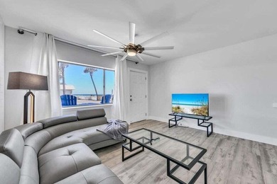 Showings available this Saturday, 12pm-2pm. Clean & Chic 1 BR 1 - photo 1