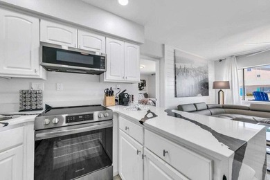 Showings available this Saturday, 12pm-2pm. Clean & Chic 1 BR 1 - photo 6