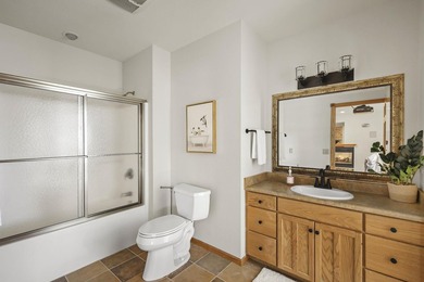 BRAND NEW ROOF! Welcome to this beautifully maintained 4-bedroom - photo 48