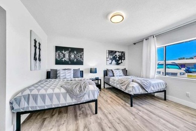 Showings available this Saturday, 12pm-2pm. Clean & Chic 1 BR 1 - photo 9