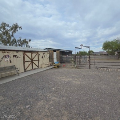 Equestrian lifestyle! Located in Mission Hills Estates! OVER AN