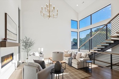 This stunning new home combines modern luxury with thoughtful - photo 15