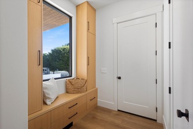 This stunning new home combines modern luxury with thoughtful - photo 17