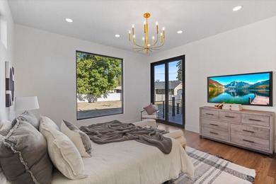 This stunning new home combines modern luxury with thoughtful - photo 21