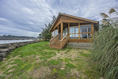 Back on the market through no fault of sellers! Buyers' - photo 1